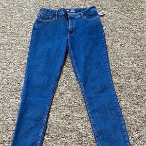Old Navy Rockstar jeans size 10